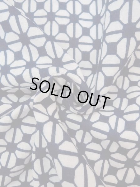 Photo12: N0731Y Vintage Japanese kimono   Indigo Blue Men's Yukata for Men / Cotton. Geometrical pattern   (Grade D) (12)