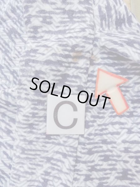 Photo11: N0732A Vintage Japanese kimono   Light Blue Men's Yukata for men / Cotton. Abstract pattern Stains/Soils all over.  (Grade B) (11)