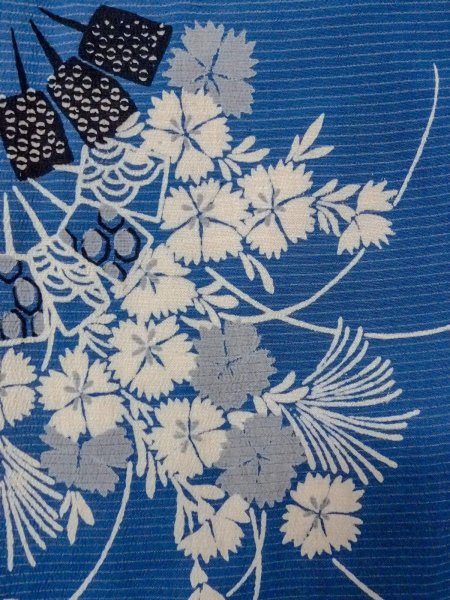 Photo6: N0814L Antique Japanese women   Blue KOMON dyed / Silk. Chrysanthemum,   (Grade D) (6)