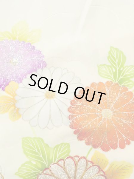 Photo10: N0814T Vintage Japanese women   Off White FURISODE long-sleeved / Silk. Chrysanthemum,   (Grade D) (10)