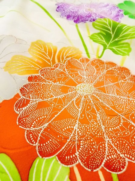 Photo23: N0814T Vintage Japanese women   Off White FURISODE long-sleeved / Silk. Chrysanthemum,   (Grade D) (23)