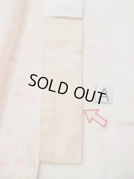 Photo15: N0815B Vintage Japanese women  Pale Coral JUBAN undergarment / Synthetic. Flower with a chrysanthemum based woven pattern half collar  (Grade C) (15)