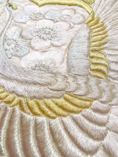 Photo22: N0827B Vintage Japanese women   Off White UCHIKAKE Wedding / Silk. Chrysanthemum,   (Grade C) (22)