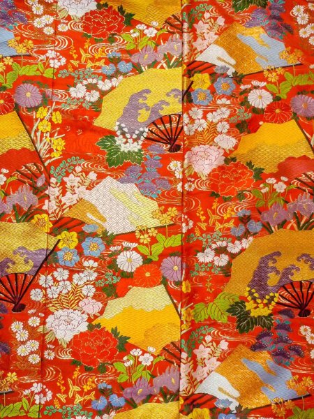 Photo6: Mint N0827D Used Japanese women   Red UCHIKAKE Wedding / Silk. Peony,   (Grade A) (6)