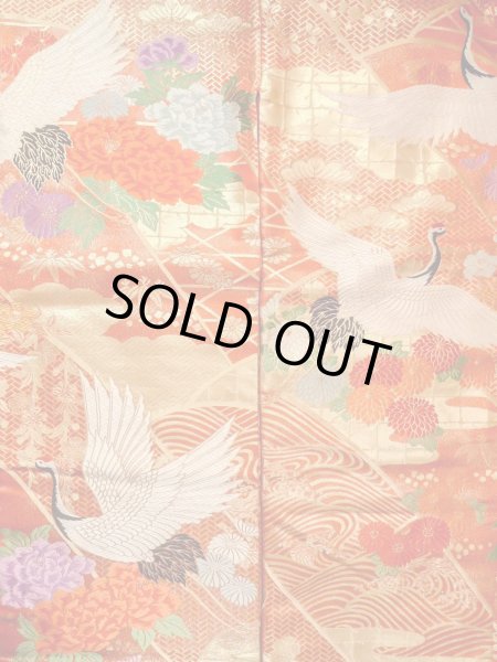 Photo4: N0827E Used Japanese women   Vermilion UCHIKAKE Wedding / Silk. Peony,   (Grade B) (4)