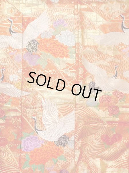 Photo8: N0827E Used Japanese women   Vermilion UCHIKAKE Wedding / Silk. Peony,   (Grade B) (8)