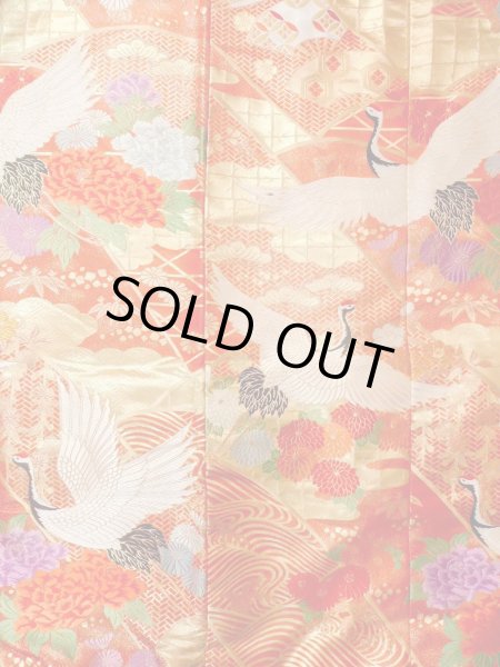 Photo9: N0827E Used Japanese women   Vermilion UCHIKAKE Wedding / Silk. Peony,   (Grade B) (9)