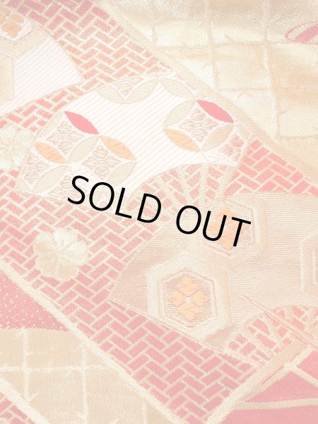 Photo20: N0827E Used Japanese women   Vermilion UCHIKAKE Wedding / Silk. Peony,   (Grade B) (20)