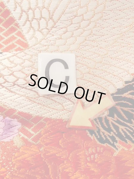 Photo36: N0827E Used Japanese women   Vermilion UCHIKAKE Wedding / Silk. Peony,   (Grade B) (36)