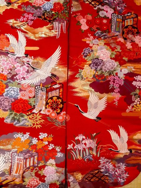 Photo7: Mint N0827L Vintage Japanese women   Red UCHIKAKE Wedding / Silk. SAKURA cherry blossom, Metalic thread  (Grade A) (7)