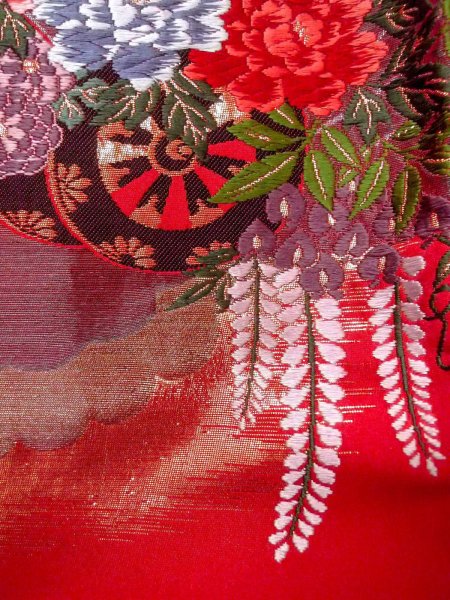 Photo24: Mint N0827L Vintage Japanese women   Red UCHIKAKE Wedding / Silk. SAKURA cherry blossom, Metalic thread  (Grade A) (24)