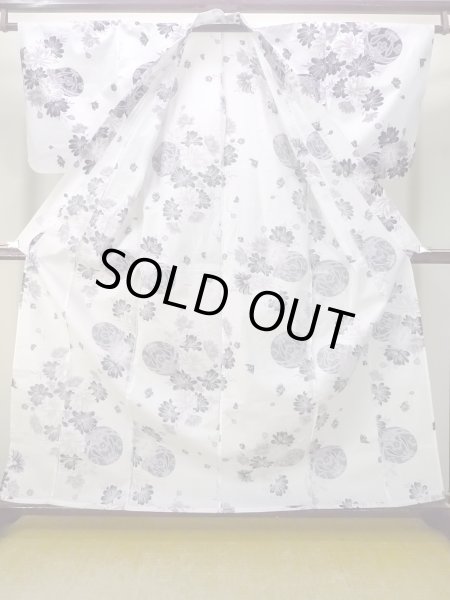 Photo2: N0906N Vintage Japanese women   White YUKATA summer(made in Other than Japan) / Cotton. Flower Japanese traditional ball pattern  (Grade B) (2)