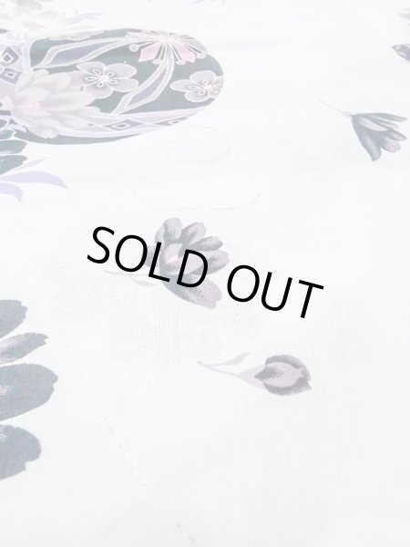 Photo10: N0906N Vintage Japanese women   White YUKATA summer(made in Other than Japan) / Cotton. Flower Japanese traditional ball pattern  (Grade B) (10)