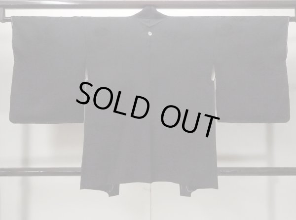 Photo2: Mint N0906Q Vintage Japanese women   Black HAORI short jacket / Silk.    (Grade A) (2)