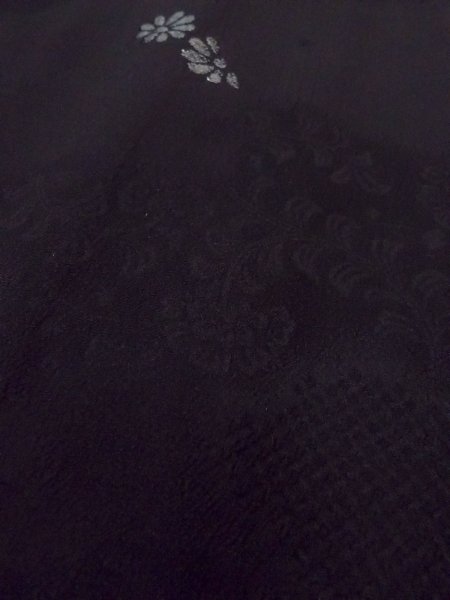 Photo9: Mint N0906W Vintage Japanese women   Black HAORI short jacket / Silk. Gap in a cloud,   (Grade A) (9)