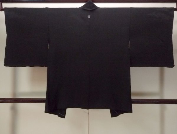 Photo2: N0906Z Vintage Japanese women   Black HAORI short jacket / Silk.    (Grade B) (2)