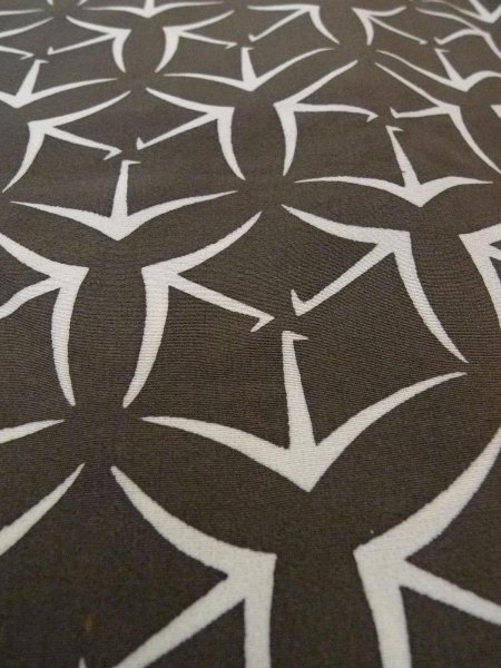 Photo9: N0920S Vintage Japanese women  Dark Olive HAORI short jacket / Silk. Crossed circles Folded paper crane pattern  (Grade C) (9)