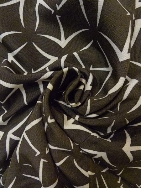 Photo11: N0920S Vintage Japanese women  Dark Olive HAORI short jacket / Silk. Crossed circles Folded paper crane pattern  (Grade C) (11)