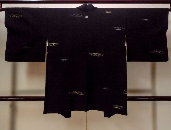 Photo2: Mint N0920X Vintage Japanese women   Black HAORI short jacket / Silk. Tall grass,   (Grade A) (2)