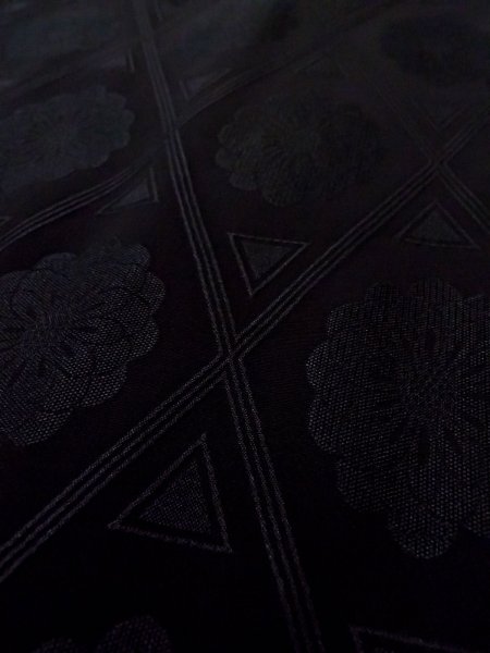 Photo9: N0930F Vintage Japanese kimono   Black HAORI short jacket for women / Silk. Chrysanthemum,   (Grade C) (9)