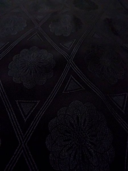 Photo10: N0930F Vintage Japanese kimono   Black HAORI short jacket for women / Silk. Chrysanthemum,   (Grade C) (10)