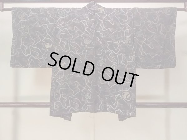 Photo2: Mint N0930G Vintage Japanese kimono   Black HAORI short jacket for women / Silk. Circle,   (Grade A) (2)