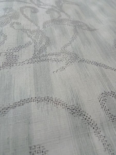 Photo8: N1007H Vintage Japanese kimono  Pale Gray OJIYATSUMUGI for women / Silk. Chinese flower,   (Grade C) (8)