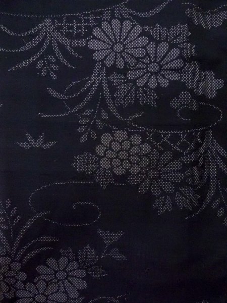 Photo4: N1007Q Vintage Japanese kimono   Black TSUMUGI pongee for women / Silk. Chrysanthemum, Stains all over, more damages.  (Grade D) (4)
