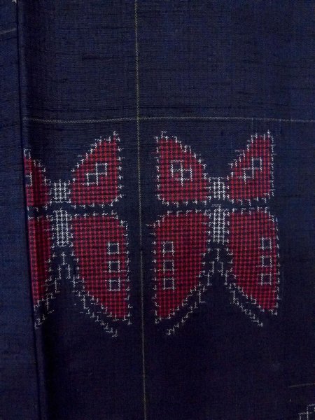 Photo5: N1007R Vintage Japanese kimono  Dark Indigo Blue TSUMUGI pongee for women / Silk. Butterfly,   (Grade A) (5)