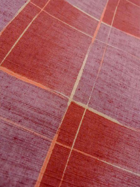 Photo8: N1007V Vintage Japanese kimono  Vivid Red TSUMUGI pongee for women / Silk. Plaid Checks   (Grade B) (8)