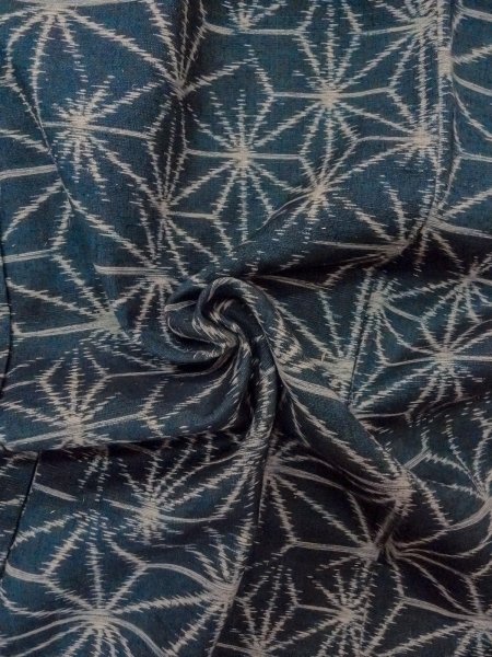 Photo9: N1007Y Vintage Japanese kimono  Dark Indigo Blue TSUMUGI pongee for men / Silk. Hemp leaf   (Grade A) (9)