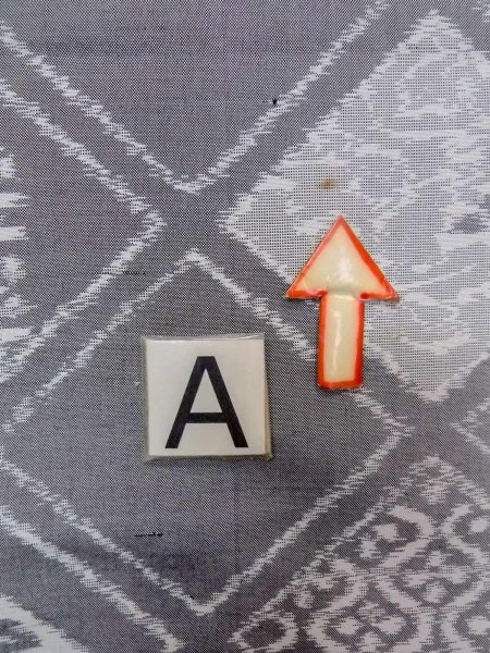 Photo14: N1008A Vintage Japanese kimono   Gray TSUMUGI pongee for women / Silk. Octagons and squares,   (Grade B) (14)