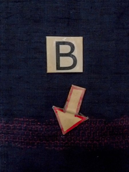 Photo15: N1015B Vintage Japanese kimono   Navy Blue ISHIGE-YUKI-TSUMUGI for women / Silk. Tortoise-shell pattern(Hexagonal pattern)   (Grade B) (15)