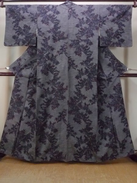 Photo1: N1015C Vintage Japanese kimono  Dark Gray TSUMUGI pongee for women / Silk. Flower   (Grade B) (1)