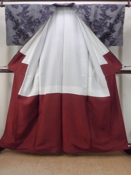 Photo2: N1015C Vintage Japanese kimono  Dark Gray TSUMUGI pongee for women / Silk. Flower   (Grade B) (2)