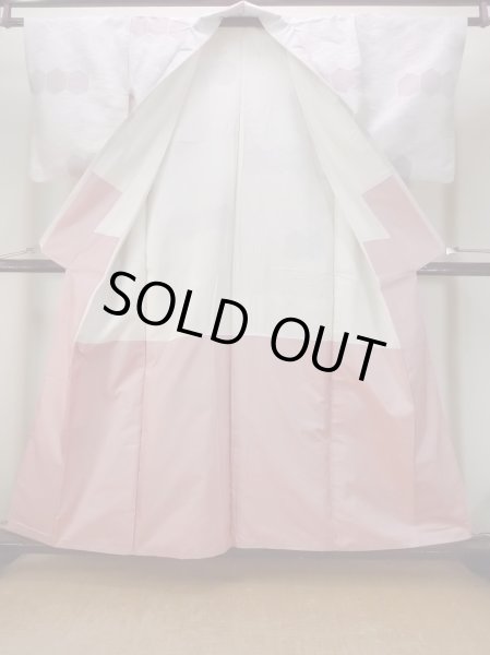 Photo2: N1015D Vintage Japanese kimono Pale Reddish Wisteria TSUMUGI pongee for women / Silk. Pine bark lozenges,   (Grade C) (2)