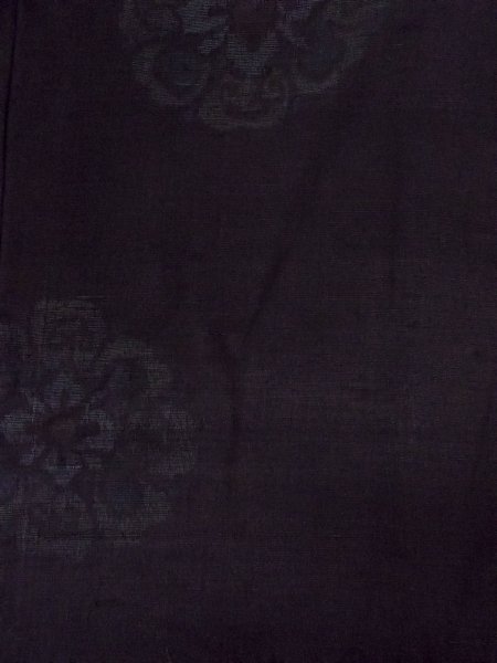 Photo3: N1015H Vintage Japanese kimono   Black ISHIGE-YUKI-TSUMUGI for women / Silk. Chinese flower   (Grade C) (3)