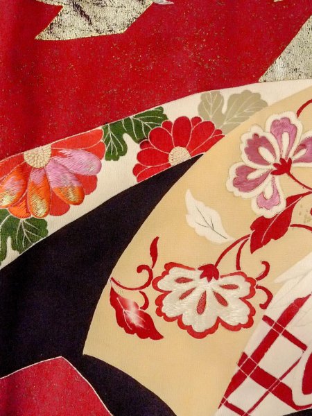 Photo18: N1015J Antique Japanese kimono   Black UCHIKAKE Wedding for women / Silk. SAKURA cherry blossom,   (Grade B) (18)