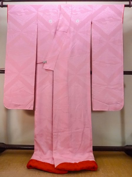 Photo2: N1015K Antique Japanese kimono  Shiny Pink UCHIKAKE Wedding for women / Silk.    (Grade C) (2)