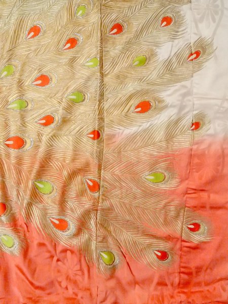 Photo10: N1015L Vintage Japanese kimono  Shiny White UCHIKAKE Wedding for women / Silk. Peacock   (Grade B) (10)
