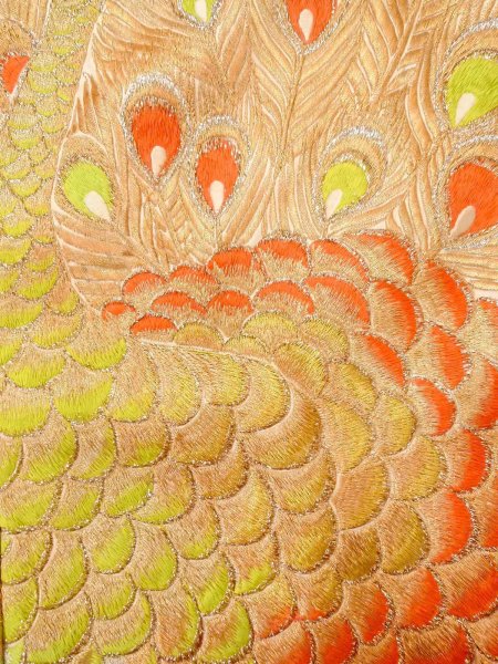 Photo12: N1015L Vintage Japanese kimono  Shiny White UCHIKAKE Wedding for women / Silk. Peacock   (Grade B) (12)