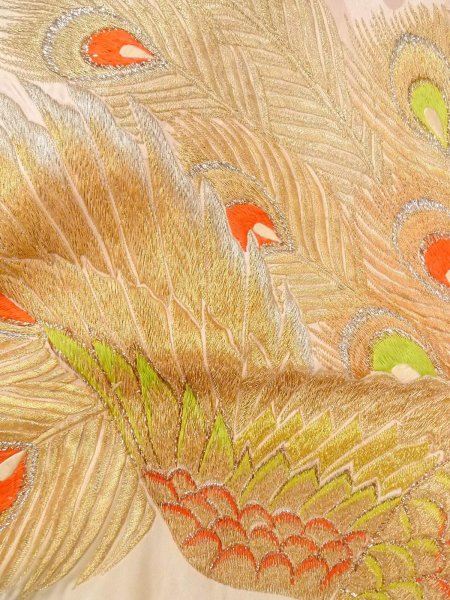 Photo17: N1015L Vintage Japanese kimono  Shiny White UCHIKAKE Wedding for women / Silk. Peacock   (Grade B) (17)