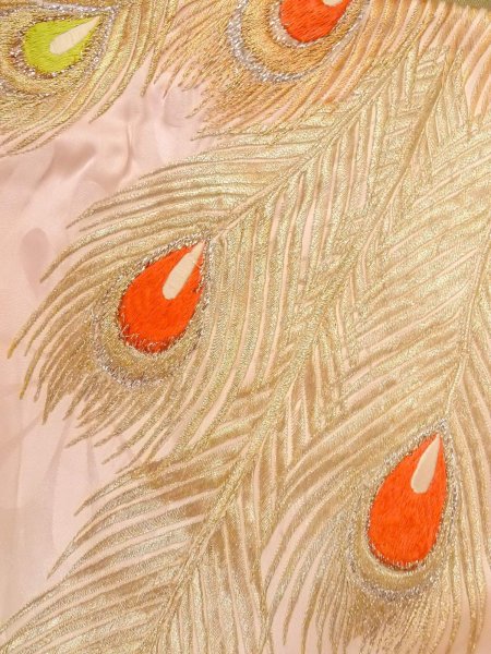 Photo19: N1015L Vintage Japanese kimono  Shiny White UCHIKAKE Wedding for women / Silk. Peacock   (Grade B) (19)