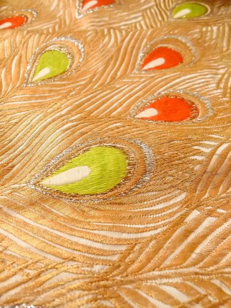 Photo23: N1015L Vintage Japanese kimono  Shiny White UCHIKAKE Wedding for women / Silk. Peacock   (Grade B) (23)