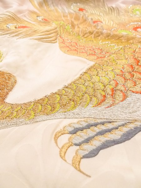 Photo25: N1015L Vintage Japanese kimono  Shiny White UCHIKAKE Wedding for women / Silk. Peacock   (Grade B) (25)