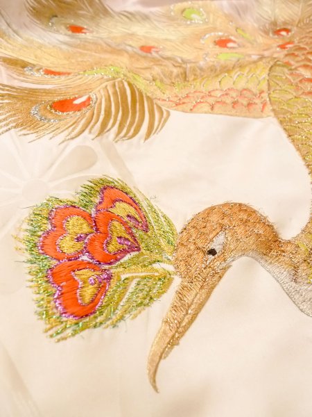 Photo26: N1015L Vintage Japanese kimono  Shiny White UCHIKAKE Wedding for women / Silk. Peacock   (Grade B) (26)