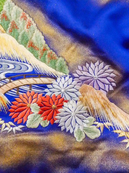 Photo18: N1015M Used Japanese kimono  Shiny Blue UCHIKAKE Wedding for women / Silk. UME plum bloom,   (Grade B) (18)