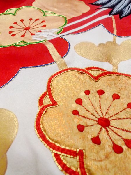 Photo20: N1015N Vintage Japanese kimono  Vivid Red UCHIKAKE Wedding for women / Silk. UME plum bloom,   (Grade B) (20)