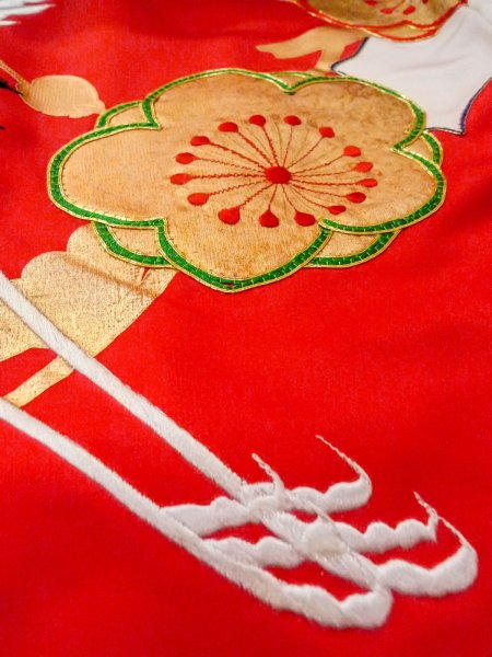 Photo25: N1015N Vintage Japanese kimono  Vivid Red UCHIKAKE Wedding for women / Silk. UME plum bloom,   (Grade B) (25)