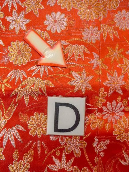 Photo18: N1015O Vintage Japanese kimono  Shiny Orange KAKESHITA under Uchikake for women / Silk. Chrysanthemum,   (Grade B) (18)